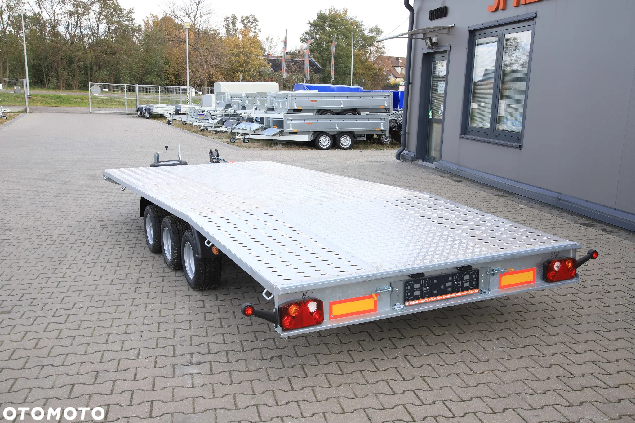 Niewiadów Jupiter 5x2.1+alu ryfel 3 osie DMC 3500 kg Koła 195R10C - 10