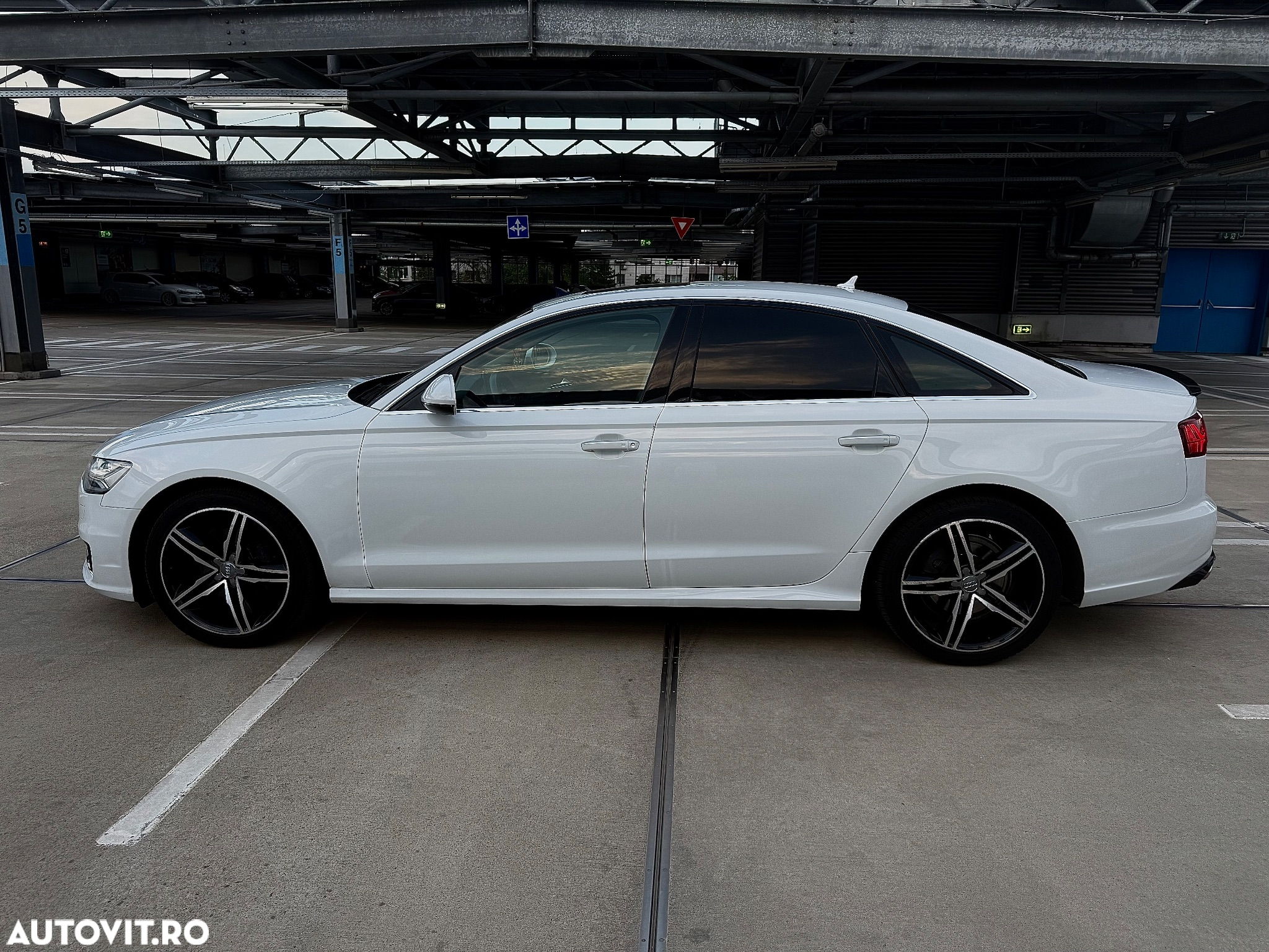 Audi A6 2.0 TDI Ultra S tronic - 7