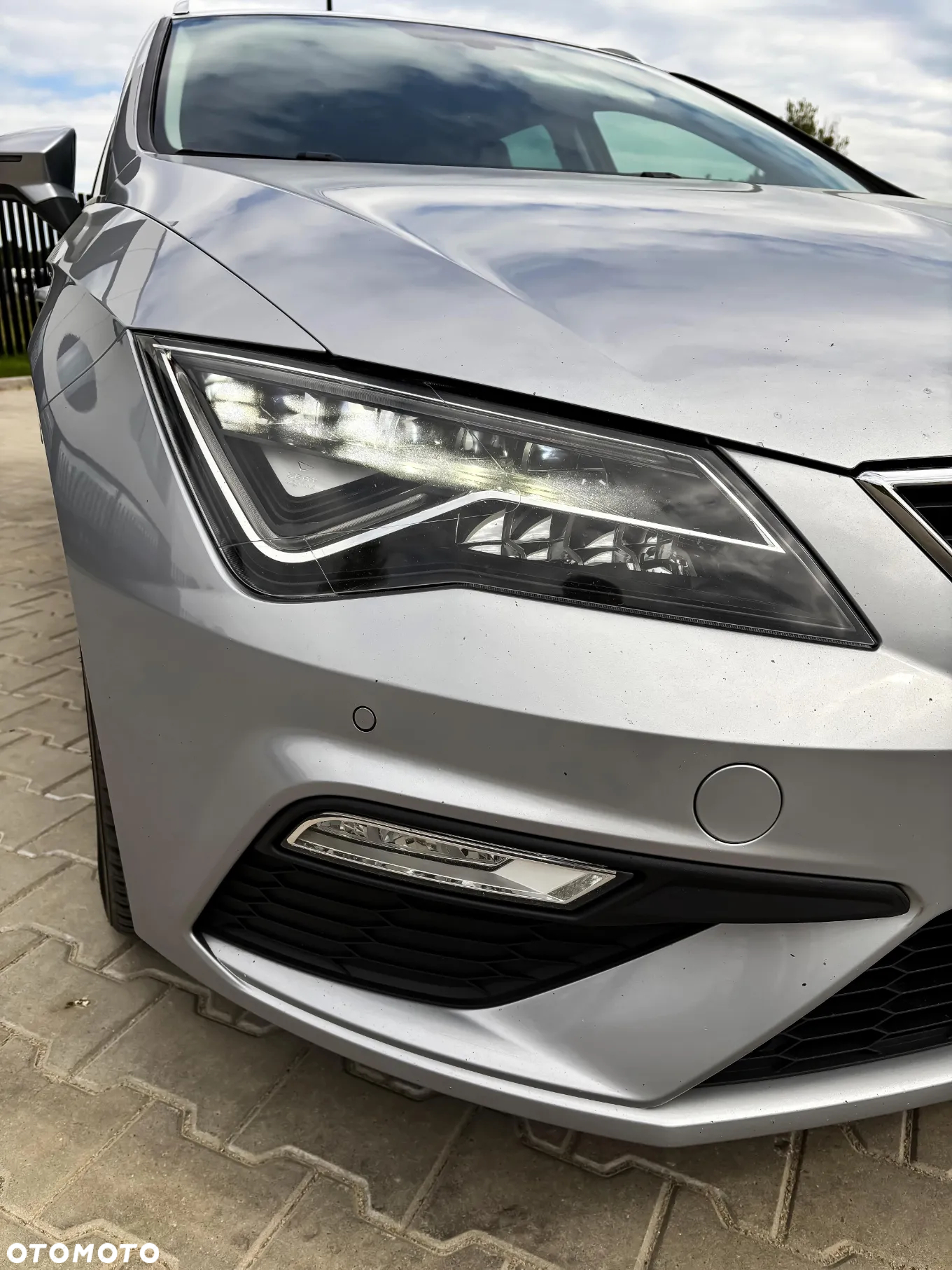 Seat Leon ST 2.0 TDI Start&Stop DSG FR - 2