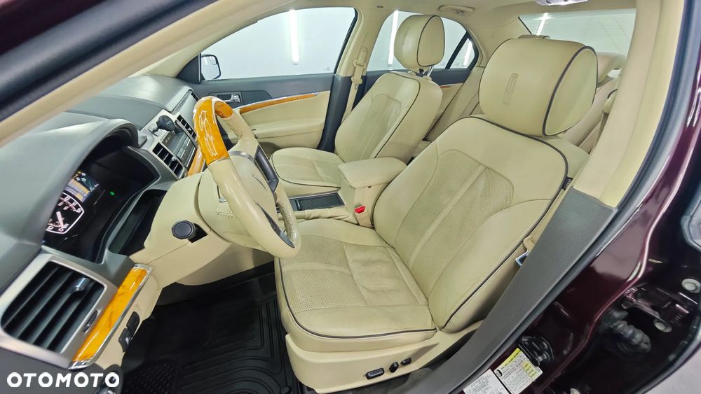 Lincoln MKZ - 31