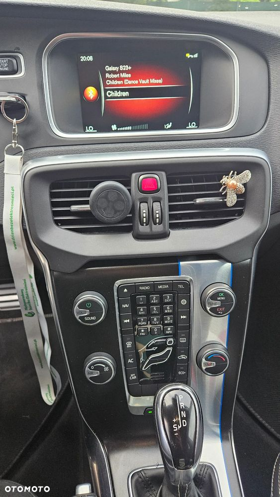 Volvo V40 D2 Geartronic RDesign - 17