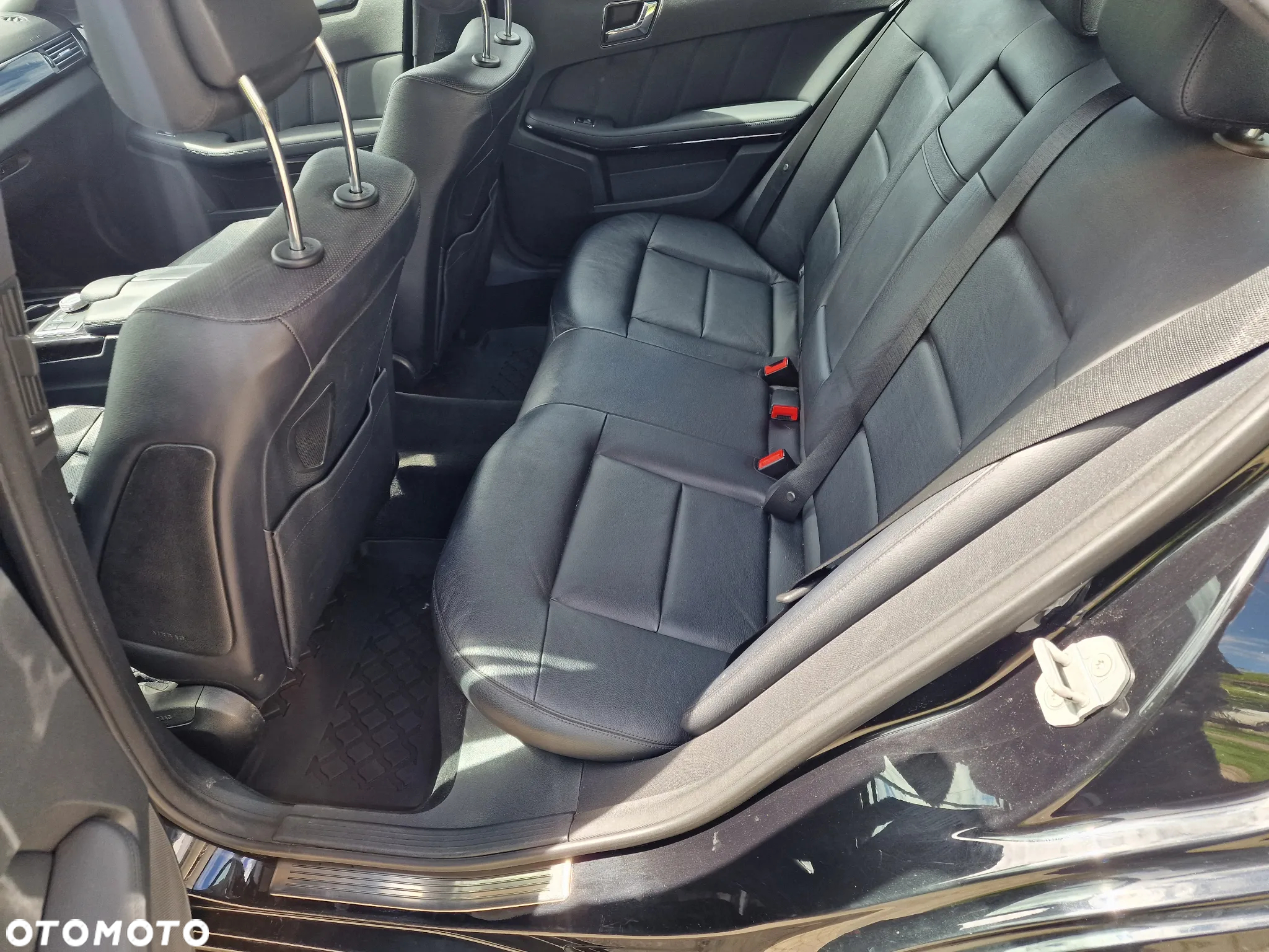 Mercedes-Benz Klasa E 350 4-Matic Avantgarde - 25