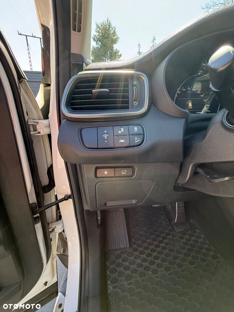 Kia Sorento 2.0 CRDI GT Line - 29