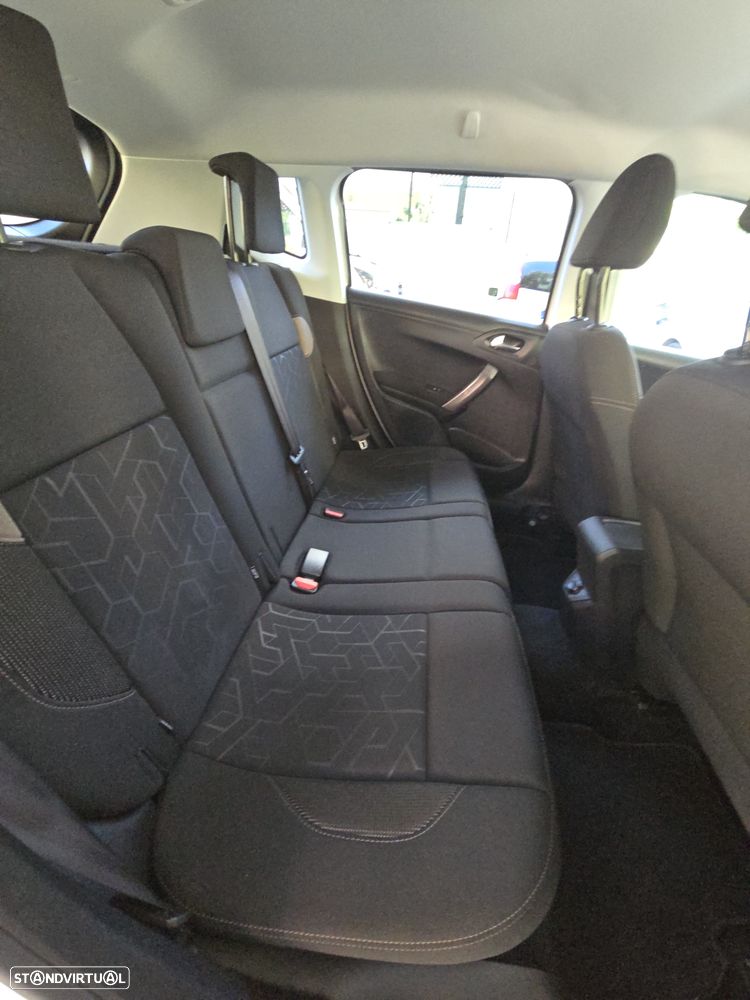 Peugeot 2008 - 26