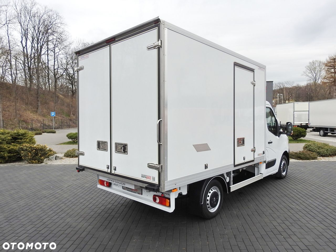 Renault MASTER  CHŁODNIA KONTENER 0*C LEDY KLIMATYZACJA  145KM - 4