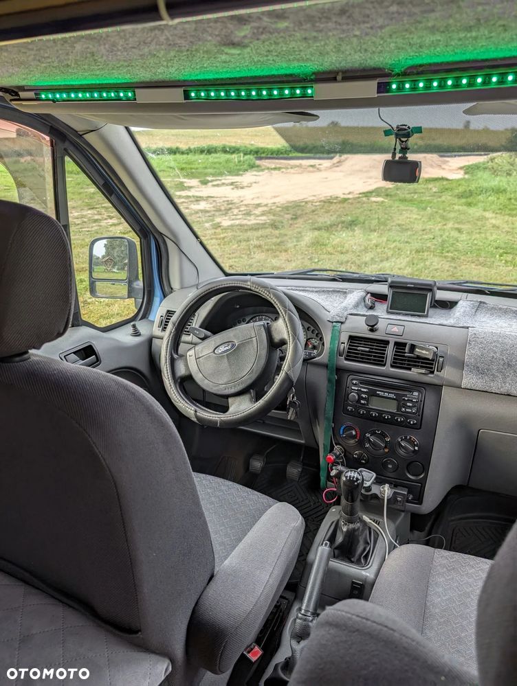 Ford Tourneo Connect - 5