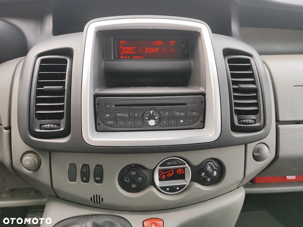 Renault Trafic - 11