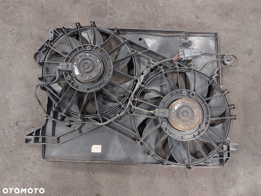 WENTYLATOR CHŁODNICY WODY CHRYSLER 300C I 2.7 V6 - 1