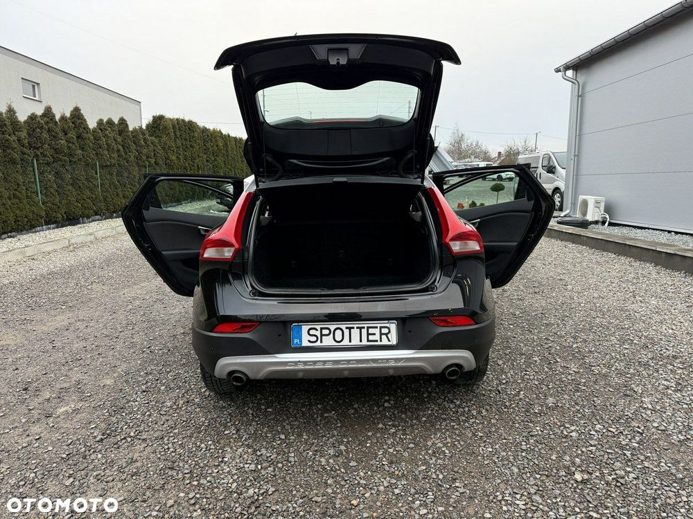 Volvo V40 Cross Country - 20