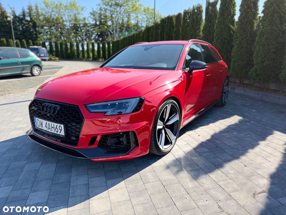 Audi RS4 Avant - 3