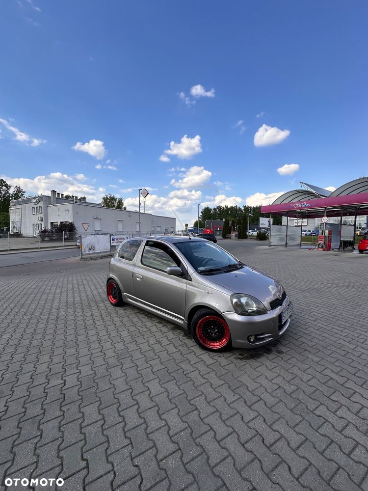 Toyota Yaris - 2