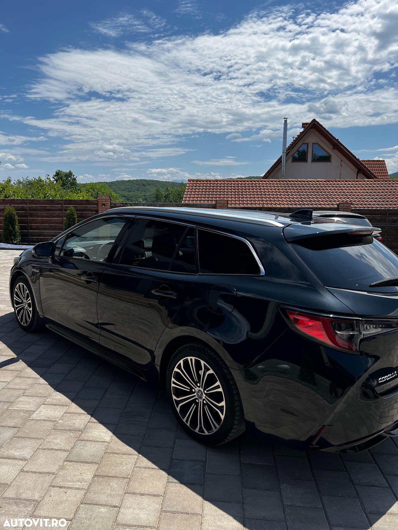 Toyota Corolla - 4
