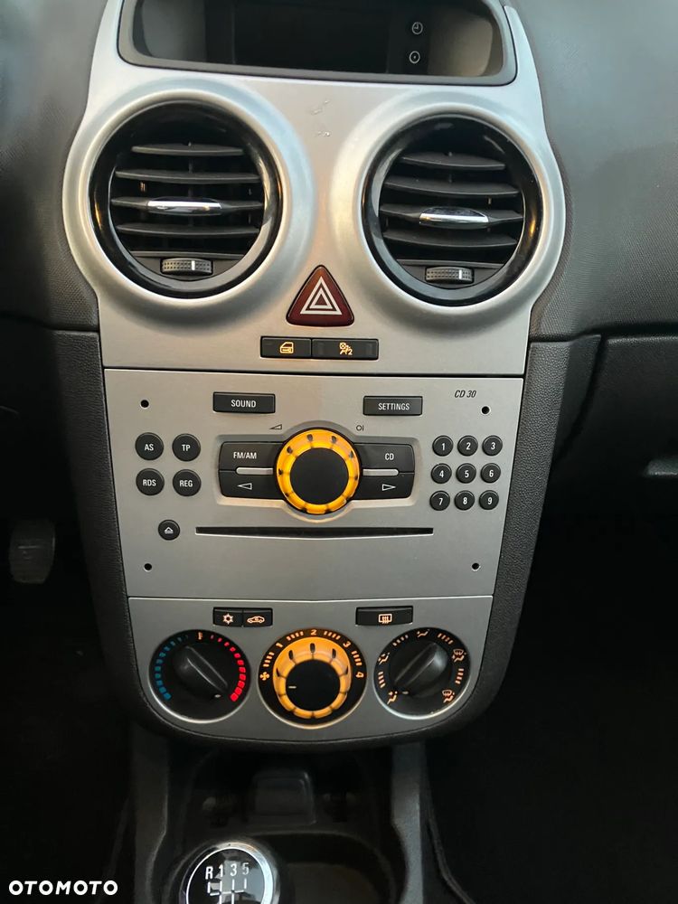 Opel Corsa 1.2 16V Enjoy - 8