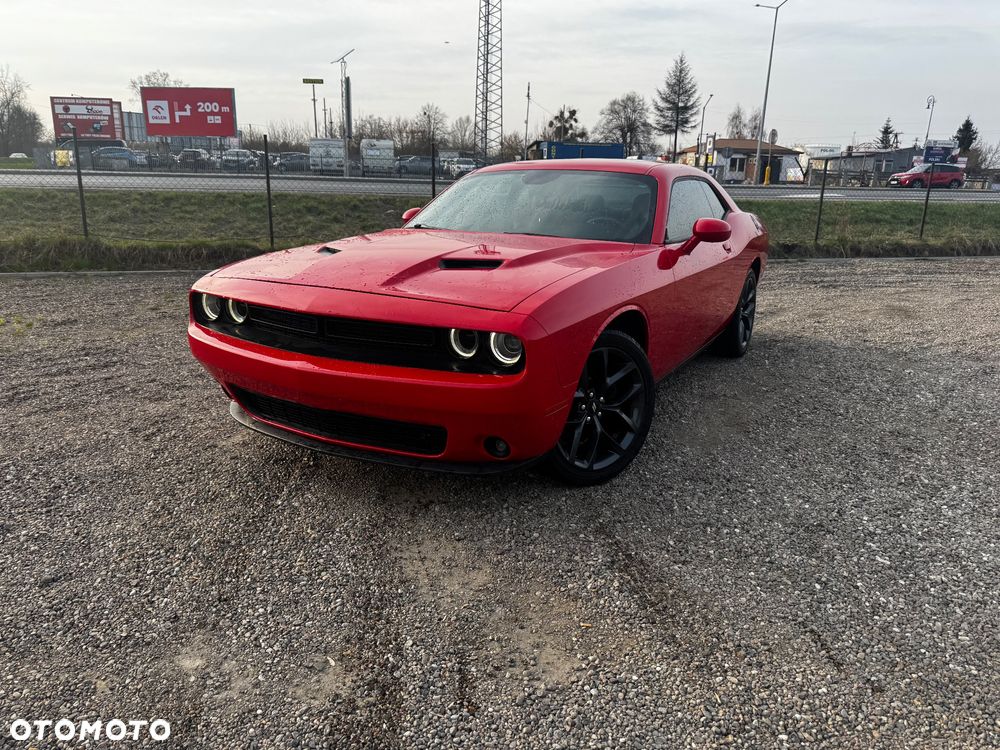 Dodge Challenger - 2