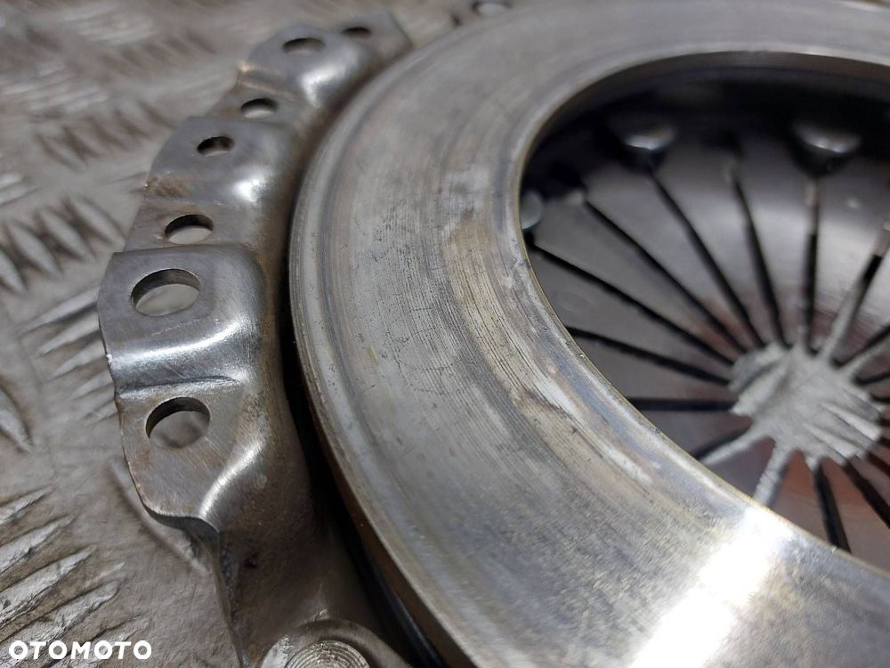 SPRZĘGŁO TARCZA + DOCISK + ŁOŻYSKO OPOROWE BERLINGO I LIFT 1.9 D - 6