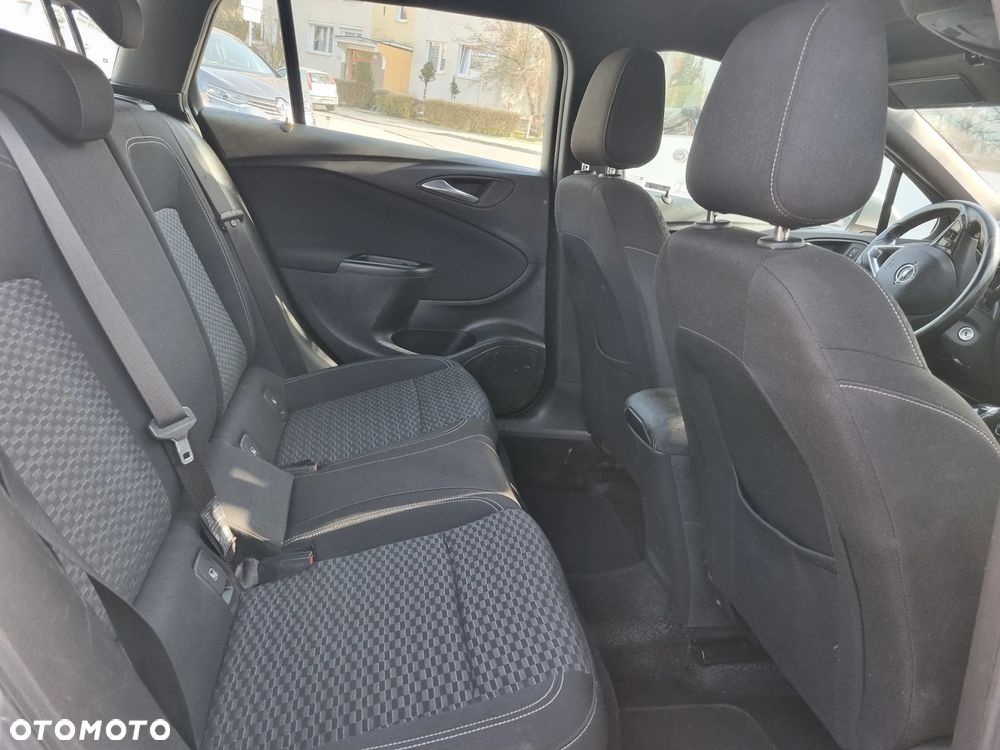 Opel Astra 1.6 CDTI Sports Tourer Active - 19