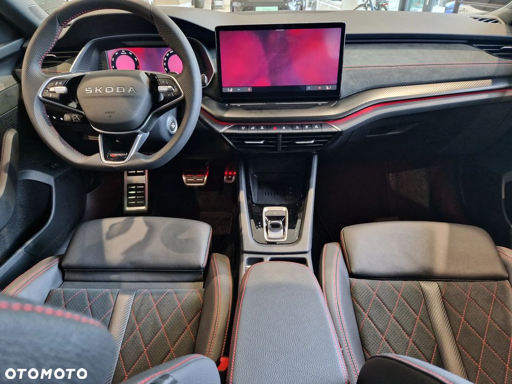 Skoda Octavia 2.0 TSI RS DSG - 7