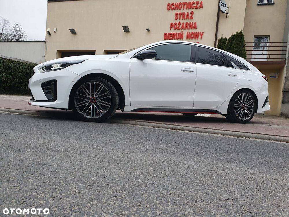 Kia ProCeed 1.6 T-GDI GT - 33