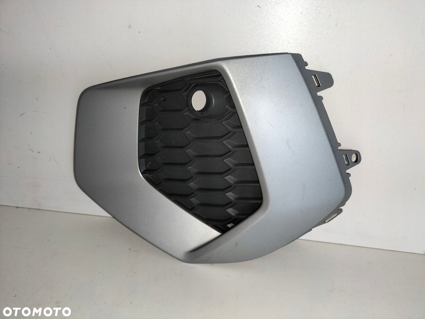 Atrapa kratka zderzaka przód lewa AUDI A3 8Y 20- - 3