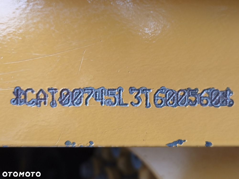 Caterpillar 745 - 8