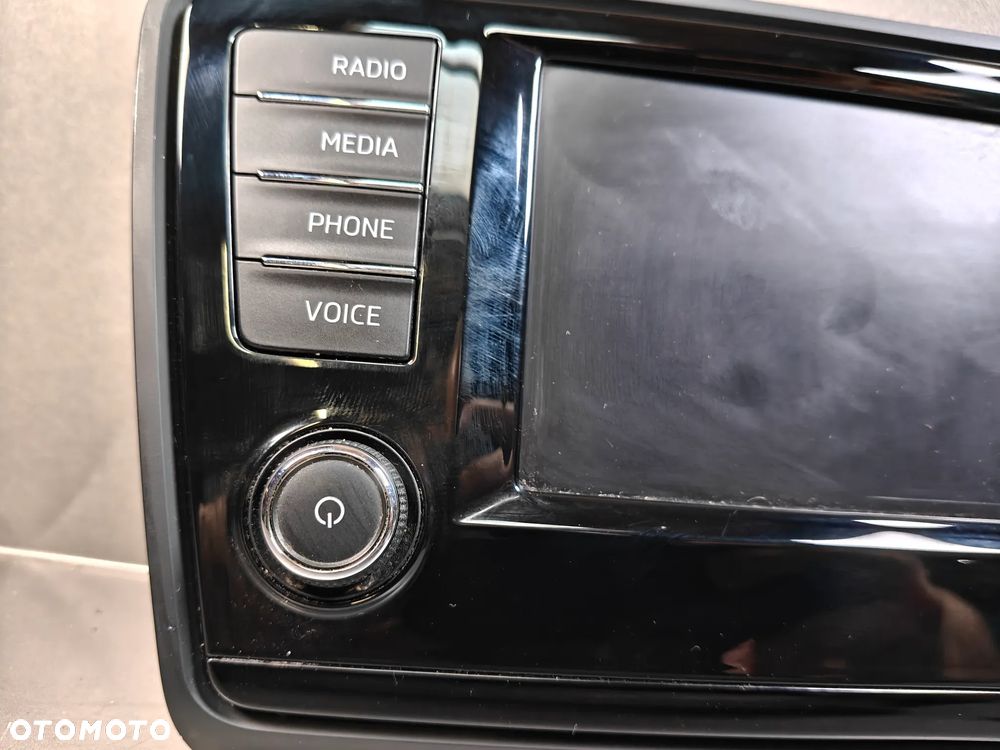 Radio Ekran Skoda Octavia 3 III Czytnik Multimediów Wyświetlacz 5Q0035842B 5E0919605H - 5