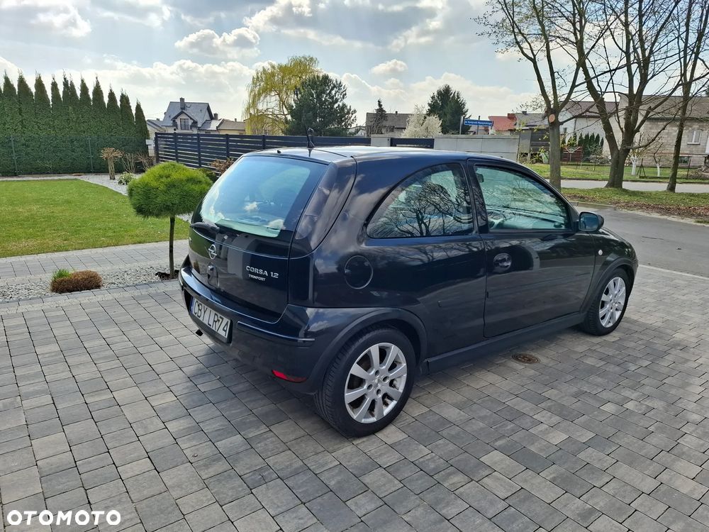 Opel Corsa 1.2 16V - 4