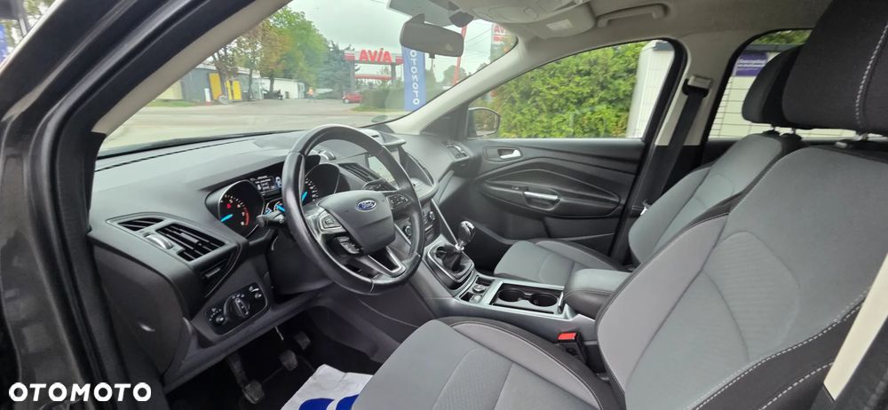 Ford Kuga 1.5 EcoBoost 2x4 Titanium - 31