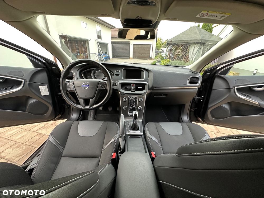 Volvo V40 D2 - 8