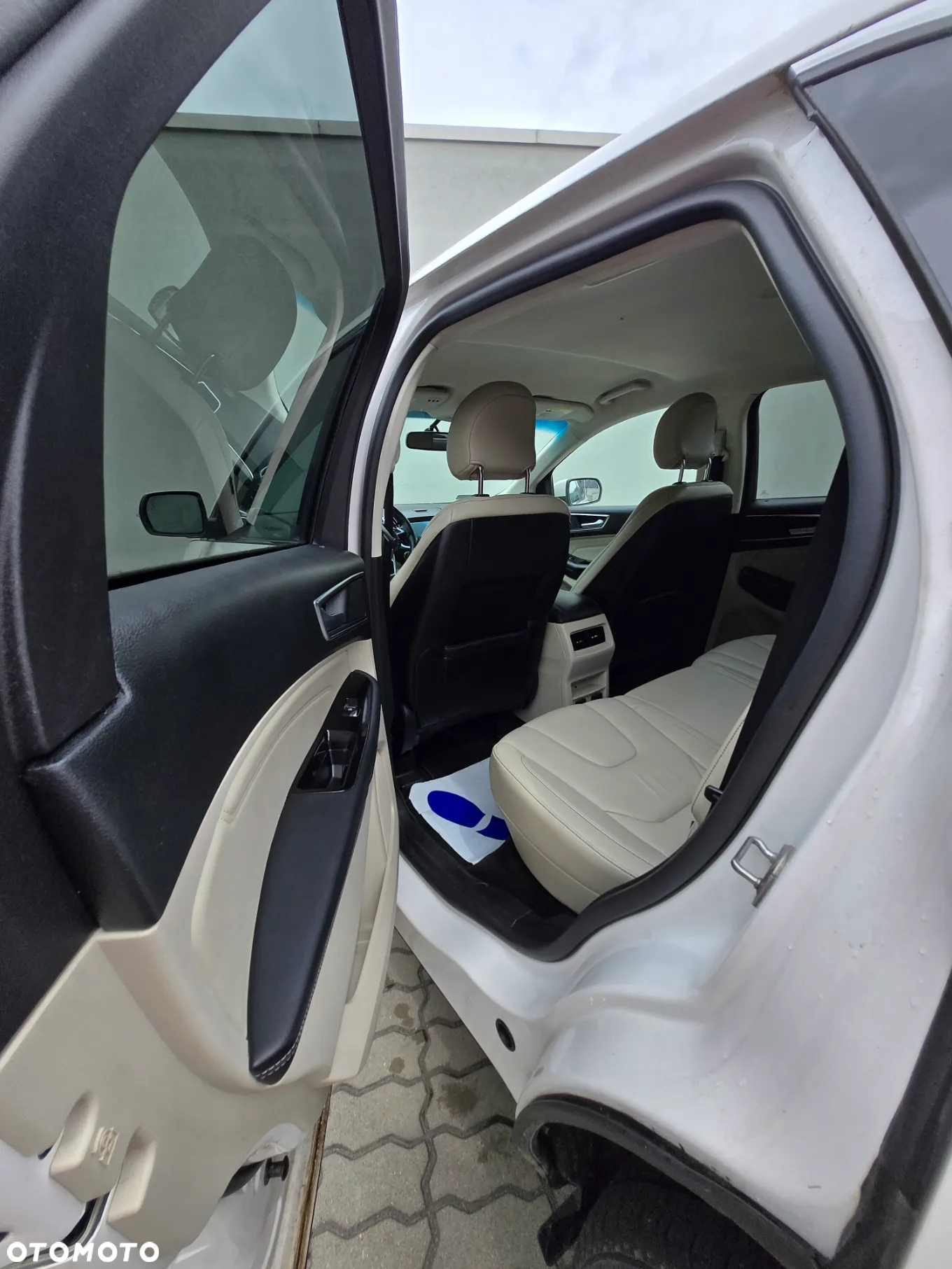 Ford Edge 2.0 EcoBlue Bi-Turbo 4x4 Titanium - 16