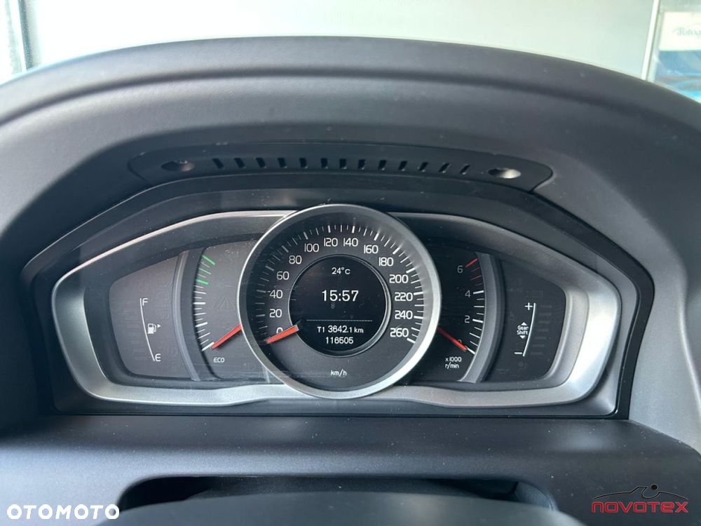 Volvo XC 60 D3 Drive-E Momentum - 10