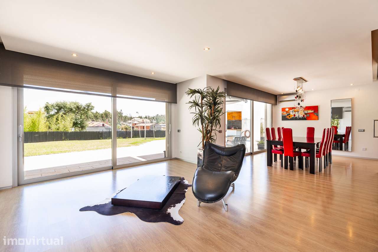 Moradia T3+2, individual, com jardim | Pinheiros, Leiria - Grande imagem: 4/52