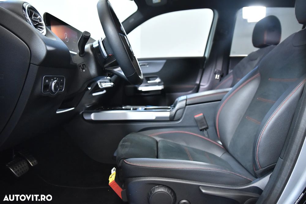 Mercedes-Benz GLB - 28