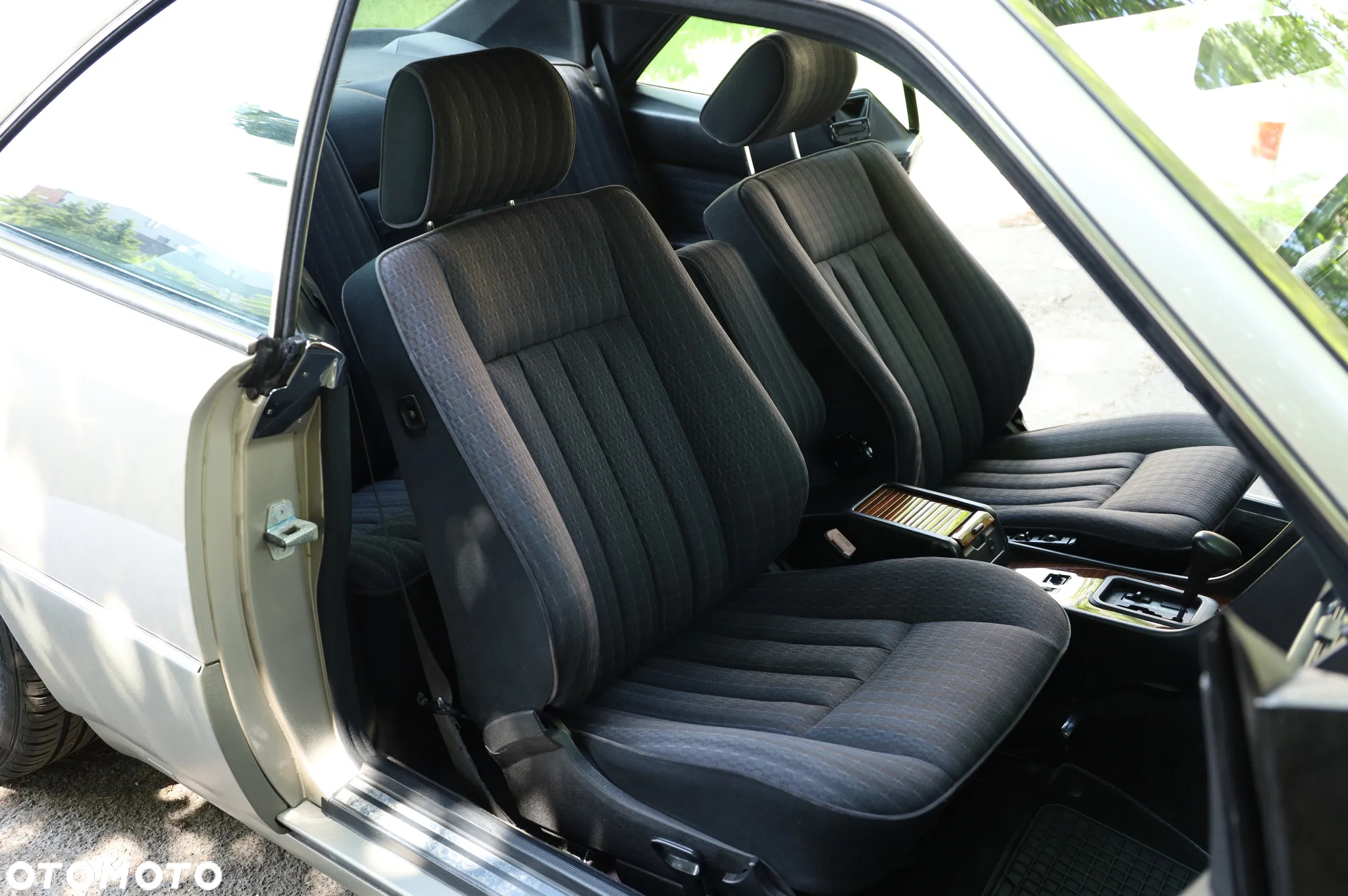 Mercedes-Benz W124 (1984-1993) - 31