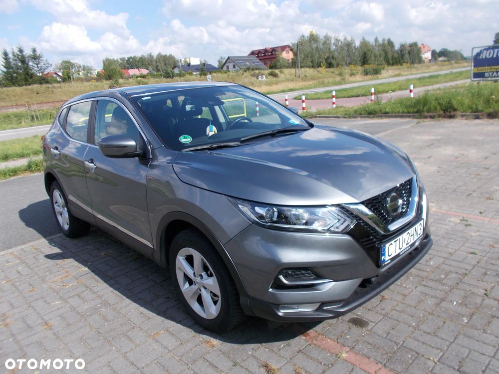 Nissan Qashqai - 1