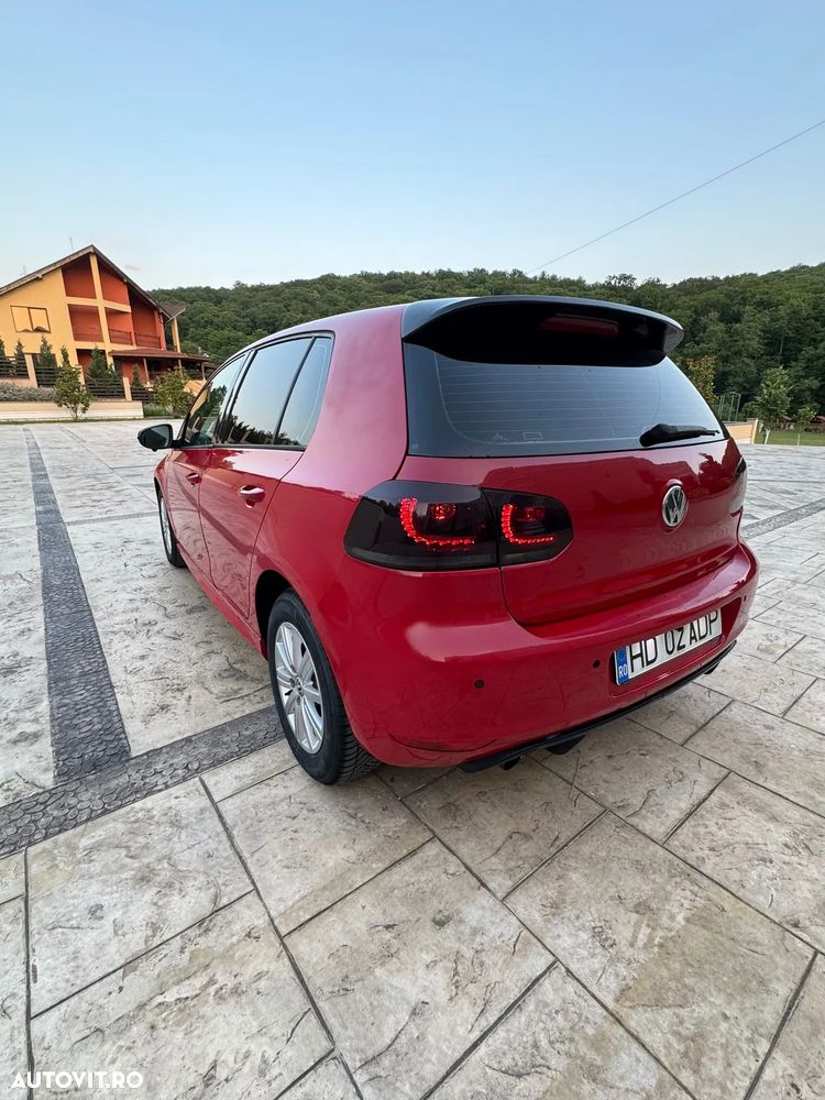 Volkswagen Golf 2.0 TDI DPF Highline - 5