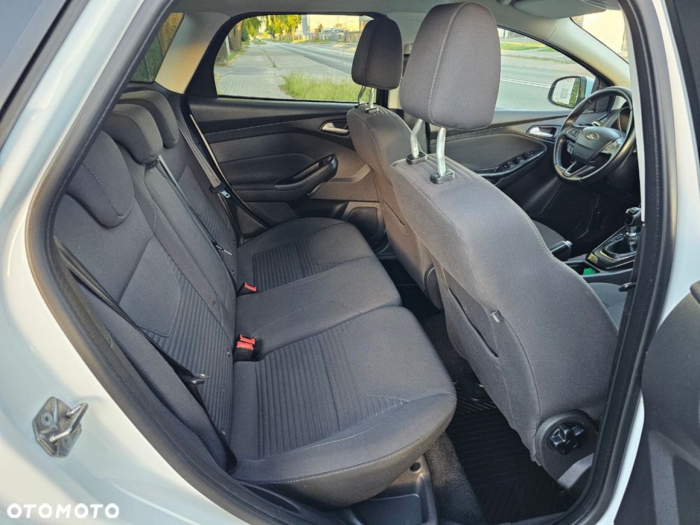 Ford Focus - 20