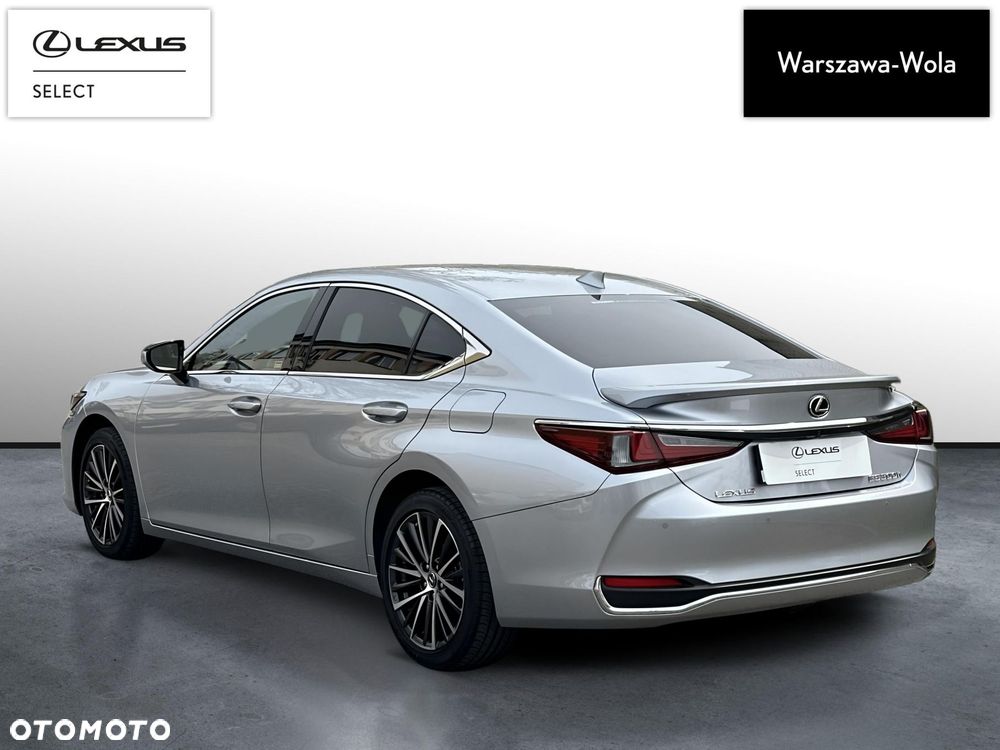 Lexus ES 300h Business Edition - 3