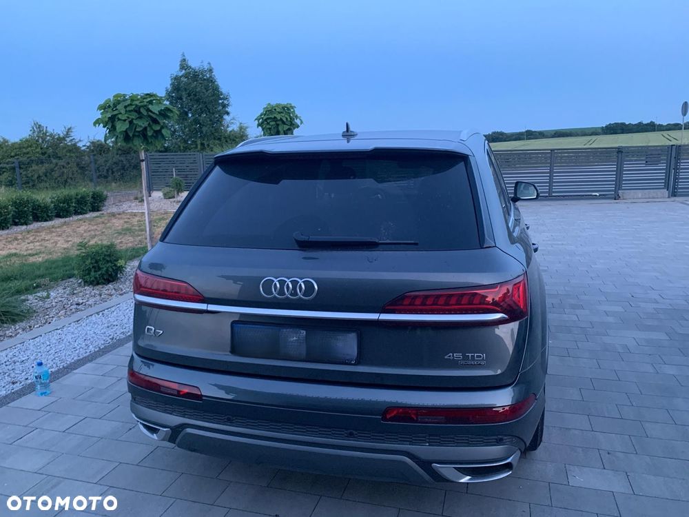 Audi Q7 - 2