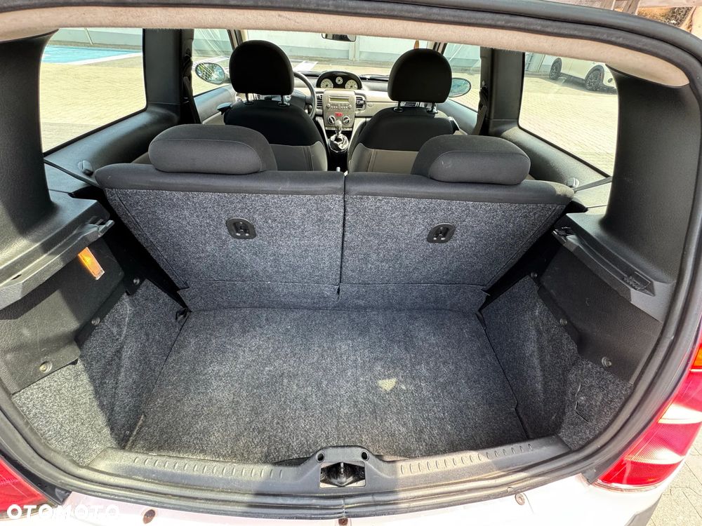 Lancia Ypsilon 1.2 16v Class - 19
