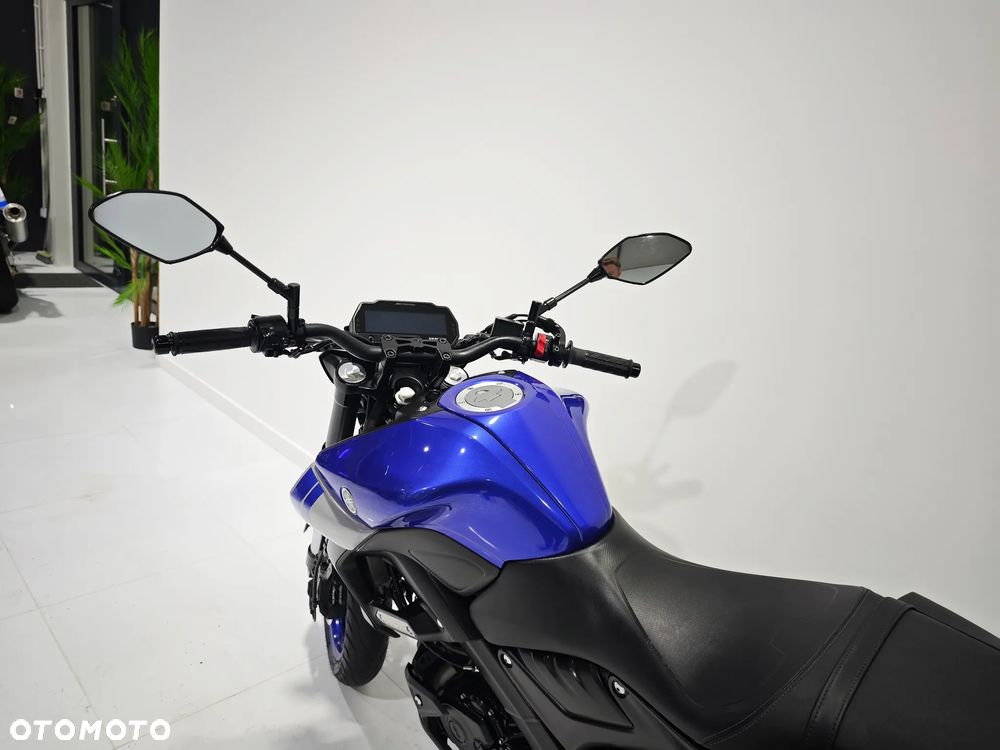 Yamaha MT - 12