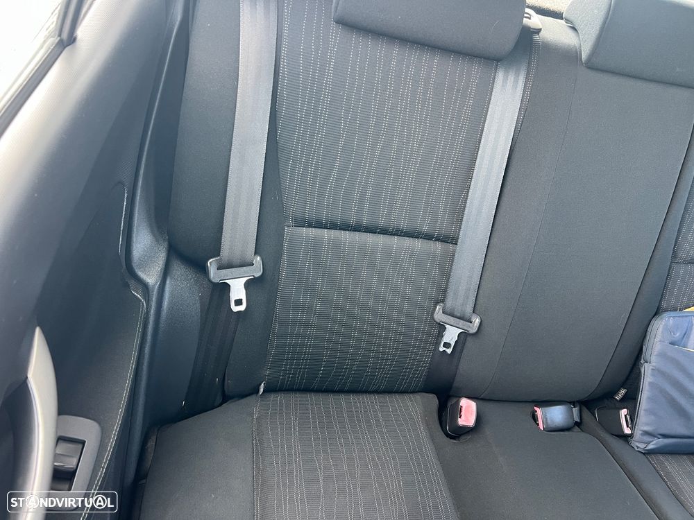Toyota Auris - 16