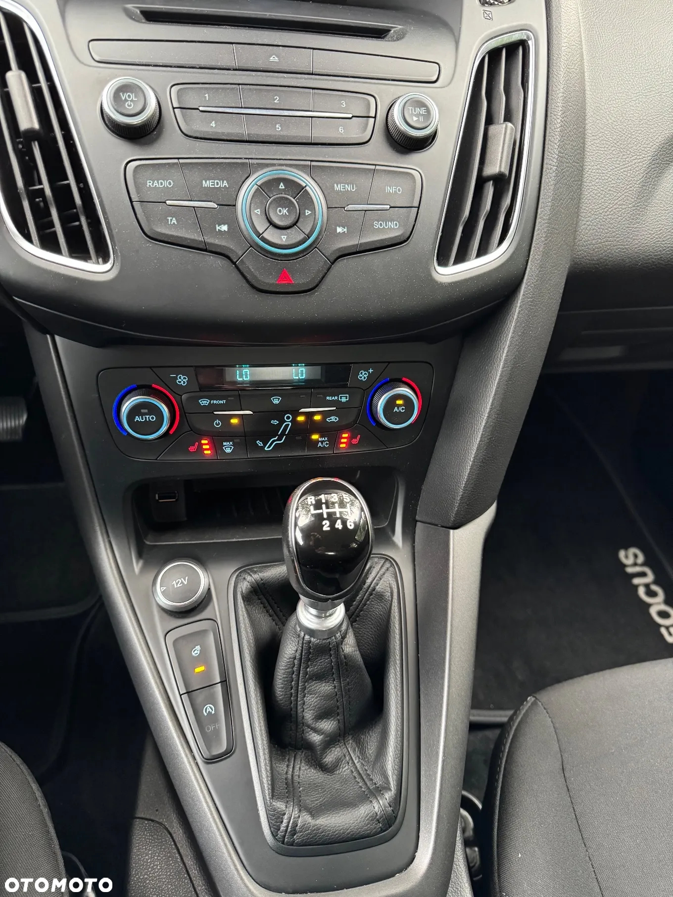 Ford Focus - 11