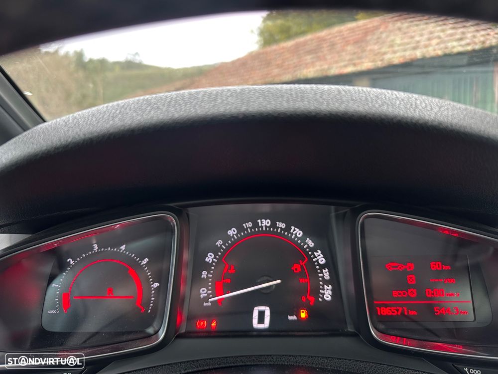 Citroën DS5 BlueHDi 120 SoChic - 47