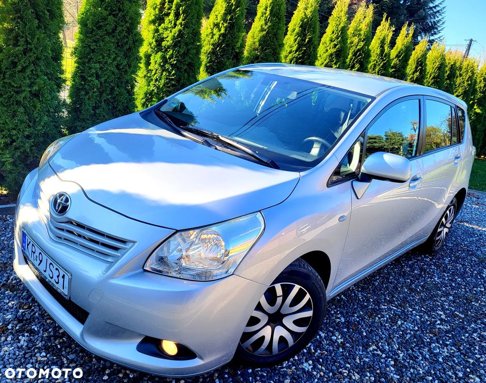 Toyota Verso 2.0 D-4D Sol plus - 1