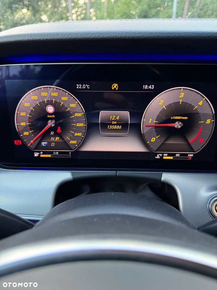 Mercedes-Benz Klasa E 220 d 9G-TRONIC - 9