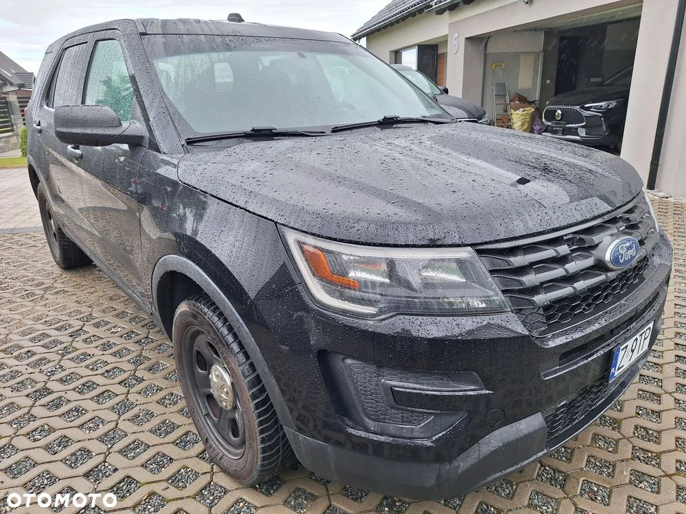 Ford Explorer - 18