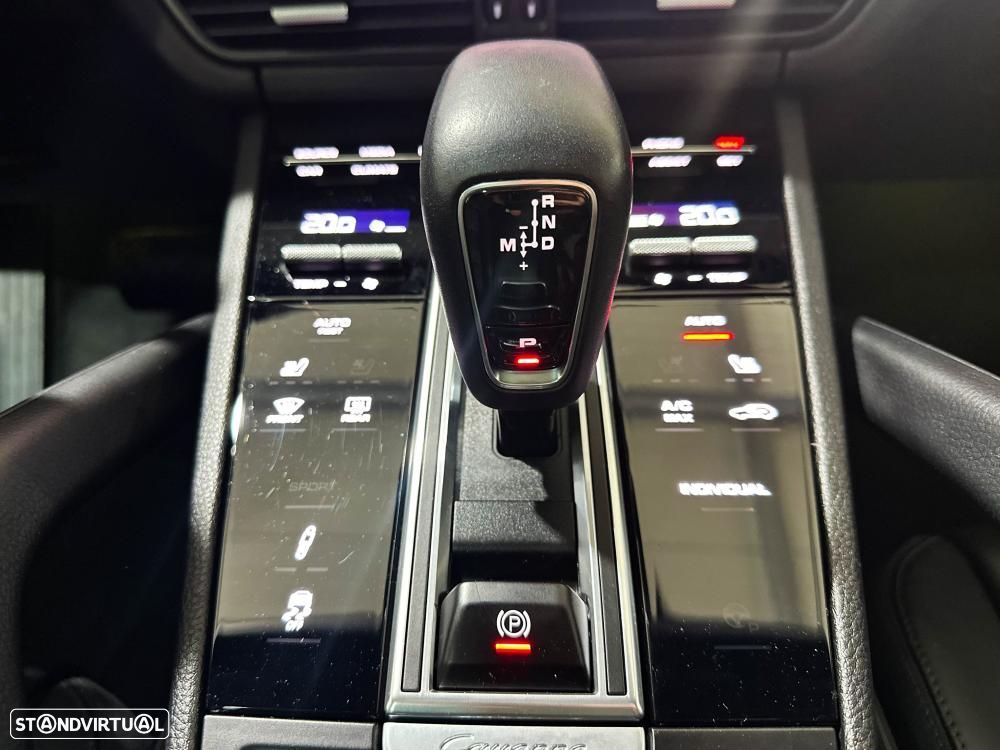 Porsche Cayenne Coupé E-Hybrid Platinum Edition - 39