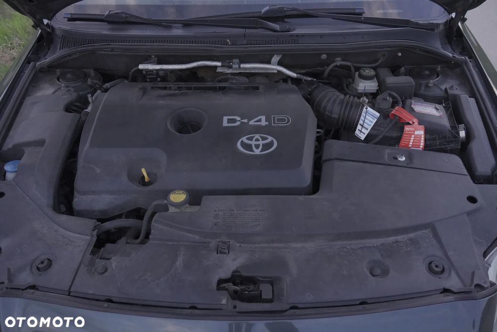 Toyota Avensis 2.0 D-4D Sol Premium - 16