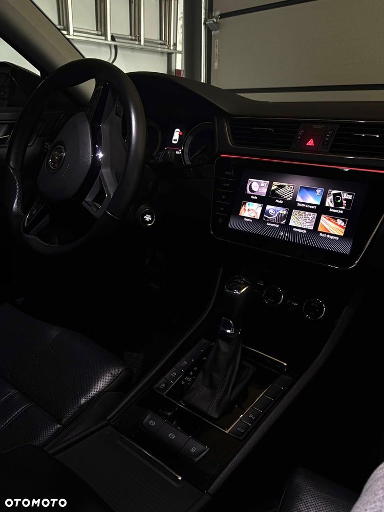 Skoda Superb 2.0 TDI L&K DSG - 13