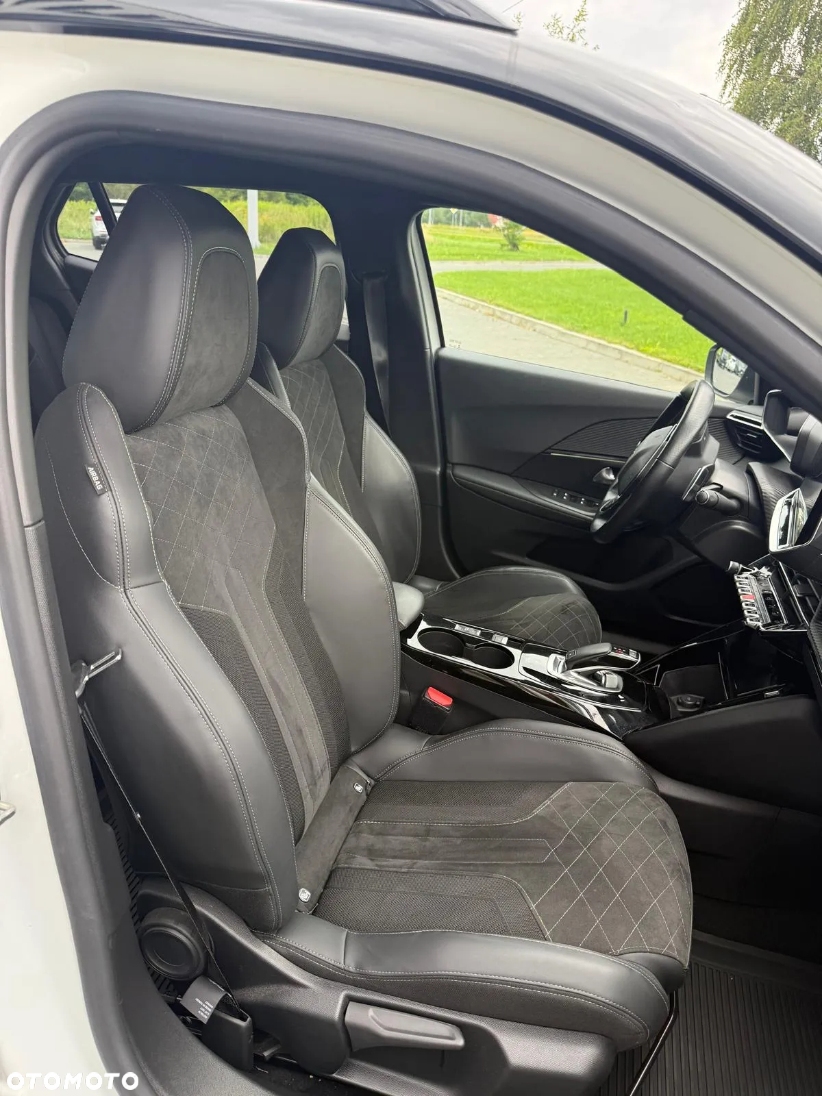 Peugeot 2008 1.2 PureTech GT Pack S&S EAT8 - 12